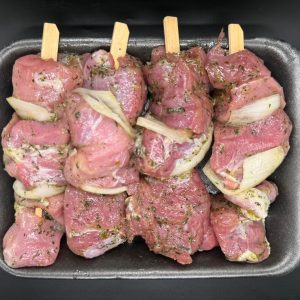 Satay de cordero belga – marinado con salsa de cacahuete y especias